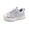 Zapatos para Niñas 2026 Primavera Nuevos Zapatos Deportivos Infantiles de Moda Suela Suave Zapatos de Princesa Populares Blancos Estilo Papá