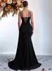 Vestido de Noite Estilo Novo Europeu e Americano de Luxo Leve com Gola Halter e Pedrarias, Modelo Sereia Justo na Cintura com Fenda Lateral e Cauda para Banquetes