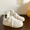 Zapatillas Blancas para Mujer 2023 Primavera Nuevas Versátiles Ins de Moda Suela Gruesa de Cuero Estilo Callejero Más Vendidas Hong Kong Chic Zapatillas Casuales