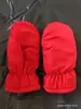 Nuevos guantes de esquí de invierno para niños, color liso, cálidos, engrosados, a prueba de viento, impermeables, antideslizantes, puño corto, guantes acanalados