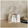 Bolsa Tote Grande Capacidade Feminina 2026 Nova Simples com Cinto de Ombro Único para Trabalho e Deslocamento Bolsa Tote Simples de Nicho