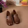 Zapatos Casuales de Cuero Suave Retro para Mujer 2026 Verano Nuevo Estilo Punta Redonda Caña Baja Ligeros Modernos de Venta Caliente Boca Poco Profunda Zapatos de Mamá