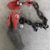 Camión de volteo de ingeniería con puerta trasera de cadena sólida de acero al manganeso Gancho de bloqueo automático Gancho de seguridad Gancho de cola Accesorios Modificación