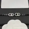Brincos de tarraxa exclusivos transfronteiriços atualização Família Du Família Di Família Fan Família Lu Família Hua Família Ba brincos de tarraxa mesmo estilo com etiqueta atacado