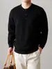 Suéter Henley retro estilo americano de principios de otoño, top de punto casual de color liso, corte holgado y versátil para hombre