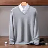Suéter de cachemira con cuello en V para hombre, nuevo suéter de punto base de manga larga para otoño e invierno para hombre, suéter de cachemira, disponible para venta al por mayor