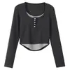 Camiseta Feminina Falsa Duas Peças para Outono Início, Estilo Garota Picante, Manga Longa, Gola Quadrada, Botões, Cropped, Emagrecedora, Camada Base