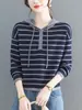 Suéter de punto a rayas con capucha para mujer, nuevo estilo principios de otoño 2025, primavera y otoño, tacto de alta gama, top básico petite