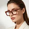 Gafas cuadradas de montura plana transfronterizas para mujer, modernas y versátiles, anti luz azul, adelgazantes, retro trendy, ligeras y cómodas