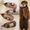 Zapatos de Cuero para Niñas 2025 Primavera y Otoño Nuevo Estilo Zapatos Birkenstock Perforados Mocasines de Bebé Sandalias de Verano para Niños