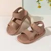 Sandalias Infantiles 2026 Verano Nuevo Estilo Zapatos para Bebés Suela Suave Zapatos para Niños Pequeños Zapatos de Playa Transpirables para Niñas Zapatos Casuales para Niños Pequeños y Medianos