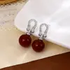 Pendientes de Plata Chapada en Oro Real para Mujer Pendientes de Perla y Circonita de Lujo Ligero Gama Alta Pendientes para Mujer Sentido del Diseño Nicho Verano