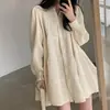 Vestido Corto Babydoll Coreano Chic de Primavera Simple y Elegante con Solapa Plisada Holgado de un Solo Botón y Mangas Abullonadas