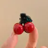 Presilha de Cabelo Vermelha Cereja Estilo Coreano Princesa para Mulheres, Novo Grampo Topo para Franja, Presilha Versátil, Mini Presilha de Tubarão