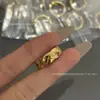 Anillo de celosía de diamantes V oro Coco versión ancha estrecha estilo francés medio diamante chapado de precisión CNC retención de color oro rosa 18K regalo para niñas