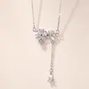 Collar con Colgante de Gota de Agua Flor de Cerezo de Plata de Ley S999 para Mujer Moda Lujo Ligero Sentido de Alta Gama Cadena para Clavícula de Verano Mori Regalo de San Valentín
