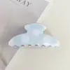 Novo Prendedor de Garra Listrado Colorido Fashionable High-End Presilha Yuanbao para Cabelo Grampo de Tubarão para Coque na Parte de Trás da Cabeça Acessórios de Cabelo para Mulheres