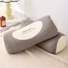 Almohada Protectora Cervical Cilíndrica Yuanbao para Dormitorios Estudiantiles, Núcleo de Almohada Duro con Cáscara Entera de Trigo Sarraceno para Protección Cervical, Venta al por Mayor