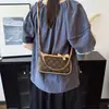 Bolso de Axila Transfronterizo de Gama Alta Flor de Cerezo para Mujer Bolso Versátil para Presbicia Estilo Baguette de Moda Bolso Cuadrado Pequeño Bolso de Hombro Cruzado
