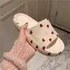 Chinelos de Moda Femininos Coração Estilo Coreano para Mulheres, Novos Chinelos de Casa Internos com Solado Grosso de Verão