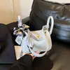 Bolso tipo almohada casual de moda 2026 para mujer, bolso de hombro cruzado de alta gama, versátil para el trabajo diario, elegante estilo coreano