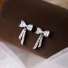 Brincos de laço em prata de lei 925, brincos de luxo leve, design de nicho, sensação de alta qualidade, brincos de verão requintados para mulheres