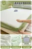 Clase de Verano A Hielo Frijol Alfombrilla Fresca Estilo Sábana Alfombrilla de Seda de Hielo 2026 Modelo Nuevo Cubierta de Sábana Pieza Única Lavable a Máquina Suave Alfombrilla Fresca