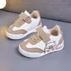 Nuevo Modelo Otoño e Invierno 2026 Tenis Blancos para Niños y Niñas Zapatos Deportivos Casuales para Niños Mayores con Suelas Suaves Zapatillas para Correr