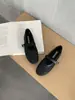 9001-8~Zapatos Mary Jane de Suela Plana Retro Francés Calados Tejidos para Mujer, Modelo Nuevo 2025