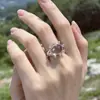 Anel de cristal branco estilo Ins de caranguejinho para mulheres design de nicho anel simples aberto ajustável para o dedo indicador anel personalizado