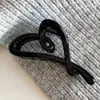 Pinza para el pelo grande y moderna para mujer, elegante y sofisticada, pinza para el pelo exquisita, pinza de tiburón simple para primavera-verano