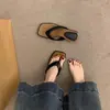 Sandalias de verano para mujer para exteriores con suela blanda, chanclas plateadas estilo francés para la brisa nocturna, sandalias de dedo con suela gruesa, zapatos de playa para mujer