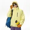 Chaqueta de dos piezas desmontable de forro polar para mujer tres en uno, chaqueta de trabajo para montañismo resistente al viento e impermeable para hombre