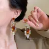 Pendientes Largos de Plata 925 con Ganchillo y Zirconia tipo Garra con Borlas para Mujer, Estilo de Nicho de Lujo Ligero, Pendientes de Botón Largos para Rostro Redondo, Pendientes Adelgazantes