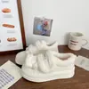 Tenis de Suela Gruesa para Mujer, Nuevo Estilo Otoño e Invierno 2025, Zapatos de Algodón Cálidos Forrados de Felpa, Zapatos Blancos Casuales Deportivos para Mujer que Aumentan la Altura