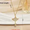 Collar Elegante de Hoja de Ginkgo Micro-pavimentado con Circonita Estilo Coreano Diseño de Nicho Lujo Accesible de Gama Alta Joyería de Cadena de Clavícula de Acero de Titanio