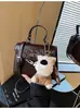 Bolsas de Alta Qualidade Transfronteiriças para Mulheres Outono e Inverno 2025 Nova Moda Retro Bolsa Transversal Versão Coreana Popular Bolsa de Mão Kelly