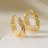 Brincos geométricos de alta qualidade e luxo, muito vendidos no exterior, brincos de cobre 18k, simples, modernos, com fecho de pressão redondo, estilo Ins