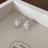 Pendientes de botón de perla de camelia estilo Chanel estilo francés, pendientes de pétalos tridimensionales con forma de corazón de niña dulce, pendientes de temperamento de alto grado