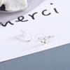 Plata esterlina S925 versión coreana de aretes de flor de huevo liso dulces pequeños flor fresca clip para la oreja sin agujero en la oreja mujeres una generación de cabello