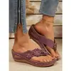Chanclas de mujer de talla grande transfronterizas 2026 nuevas sandalias de cuña florales de moda para mujer costura retro 36-43