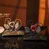 Soporte para servilletas de flor de rosa tridimensional de hierro, nuevo modelo transfronterizo, soporte de escritorio para toallas de papel, caja de toallas de papel retro para restaurante