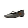 Zapatos Mary Jane de piel de vacuno lavada de grano superior gris de alta gama con correa diagonal, elegancia de estilo francés, puntera cuadrada pequeña, corte bajo, tacón bajo grueso, modernos