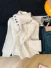 Suéter Tricô Botão Gola Alta Novo Outono e Inverno de Designer Único para Mulheres, Estilo Preguiçoso, Peça de Cima Suéter Macio e de Alta Qualidade, Grosso