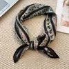 Bufanda Collar de Seda con Perlas Estilo Old Money Artístico Retro Cadena para Suéter de Gama Alta de Nicho Ajustable Múltiples Formas de Usar