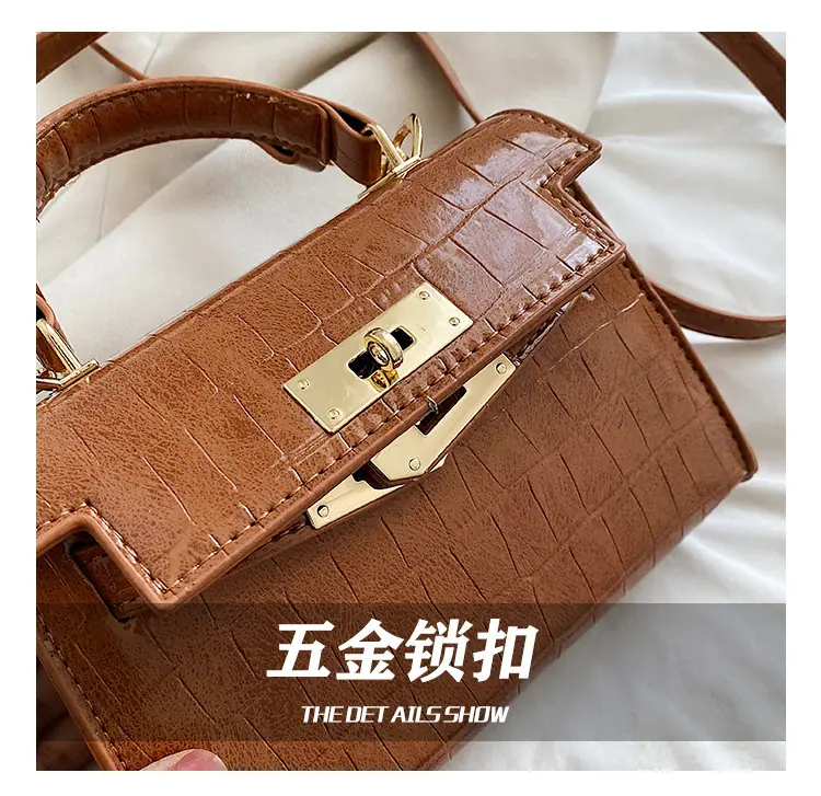 c五金锁扣.jpg