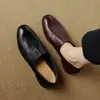 Otoño 2024 Nuevos Zapatos Planos de Piel de Vaca Lavada con Punta Redonda y Boca Profunda para Mujer Zapatos Retro Simples de Suela Suave