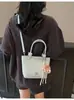 Transfronterizo Primavera 2025 Nuevo Estilo Coreano Casual Nicho Repujado Portátil Bolso de Cubo Bolso Bandolera para Compras y Desplazamientos para Niñas