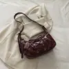 Bolso de mano de moda nuevo y elegante con tachuelas de gran capacidad 2026 para mujer, adecuado para llevar al hombro, cruzado o debajo del brazo