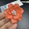 Headdress Antigo de Flor de Peônia Estéreo Feito à Mão Camélia Pérola Artificial Resina Flor Trançada Duas Cores Acessórios de Joias DIY